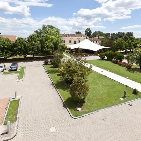 Una Hotels Occhiobello Εξωτερικό φωτογραφία