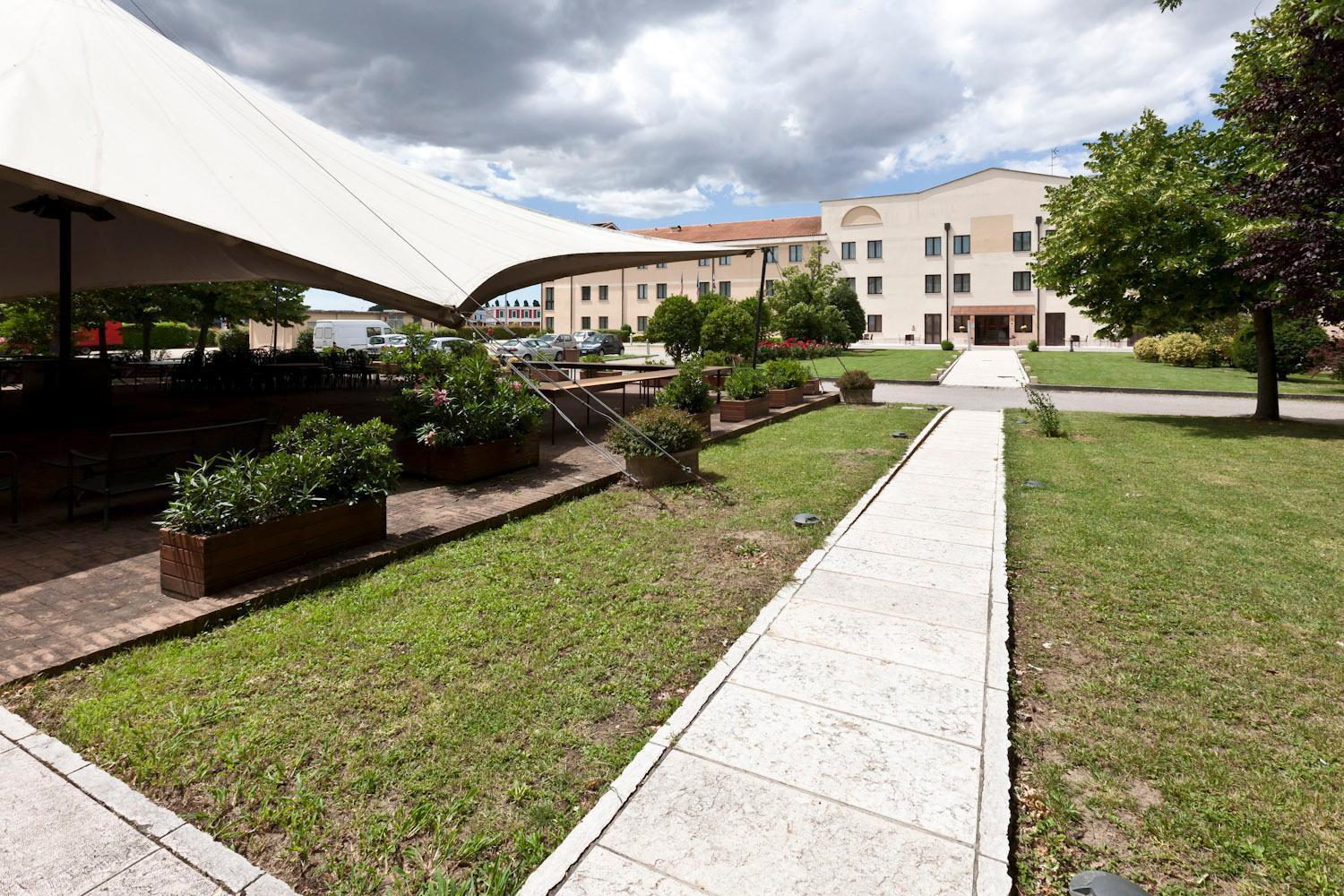 Una Hotels Occhiobello Εξωτερικό φωτογραφία