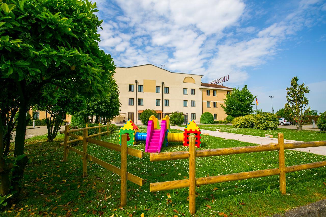 Una Hotels Occhiobello Εξωτερικό φωτογραφία
