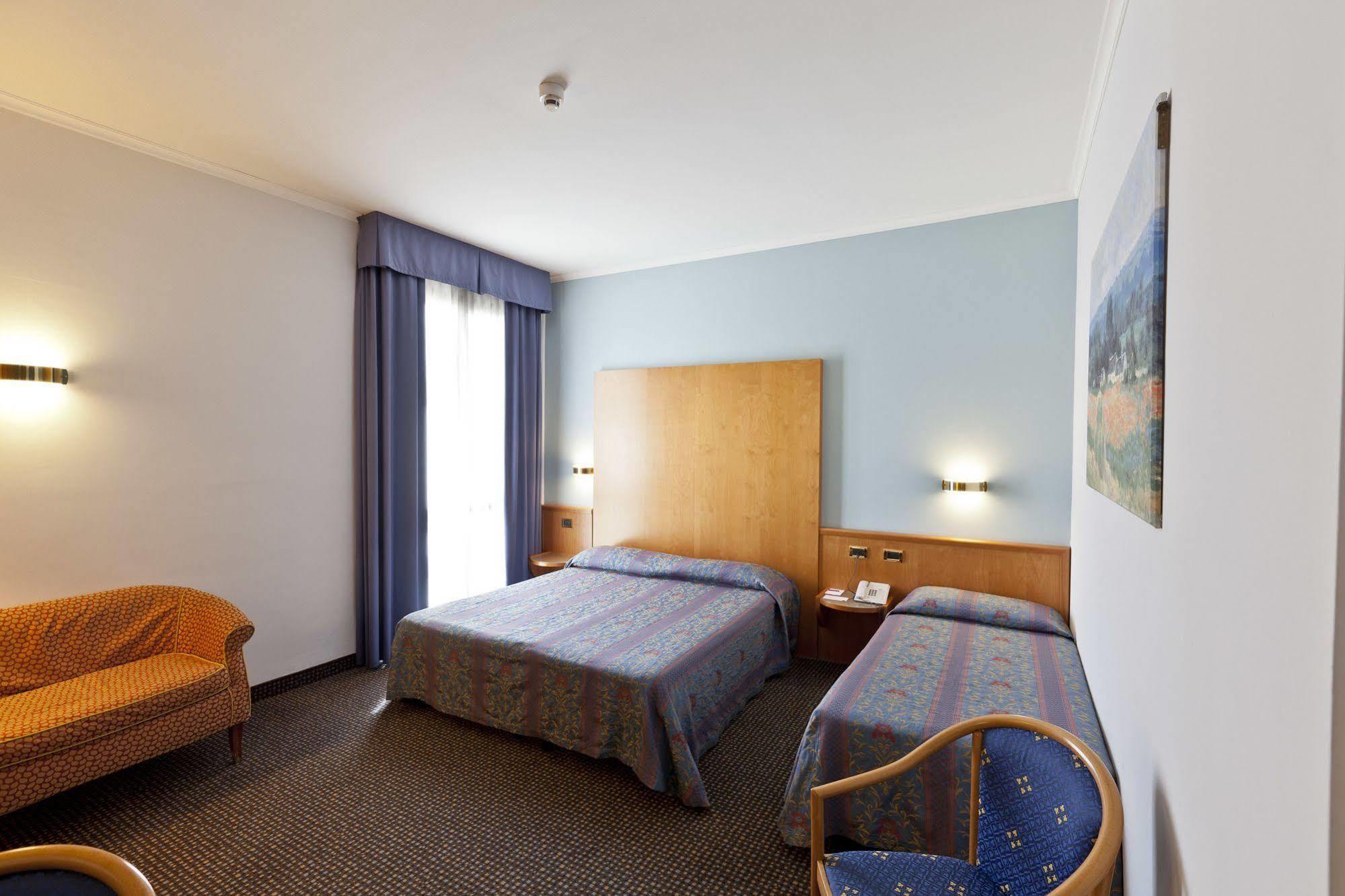 Una Hotels Occhiobello Εξωτερικό φωτογραφία