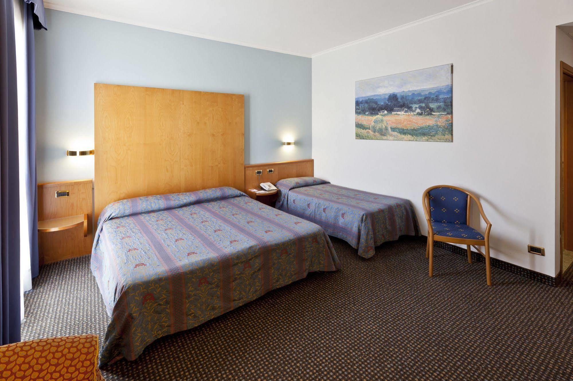 Una Hotels Occhiobello Εξωτερικό φωτογραφία