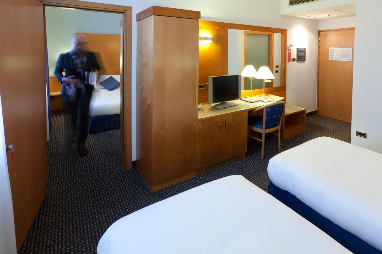 Una Hotels Occhiobello Εξωτερικό φωτογραφία