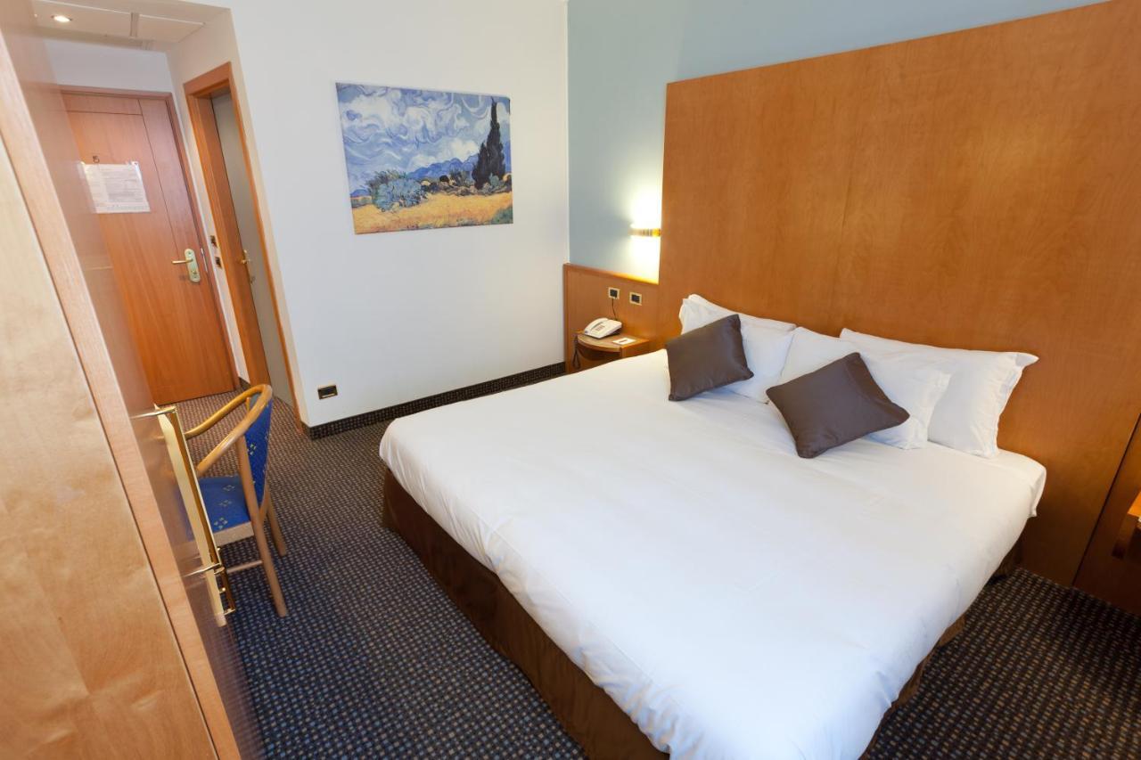Una Hotels Occhiobello Εξωτερικό φωτογραφία