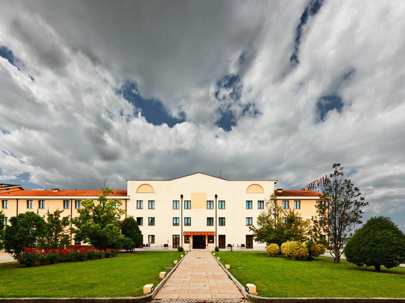 Una Hotels Occhiobello Εξωτερικό φωτογραφία